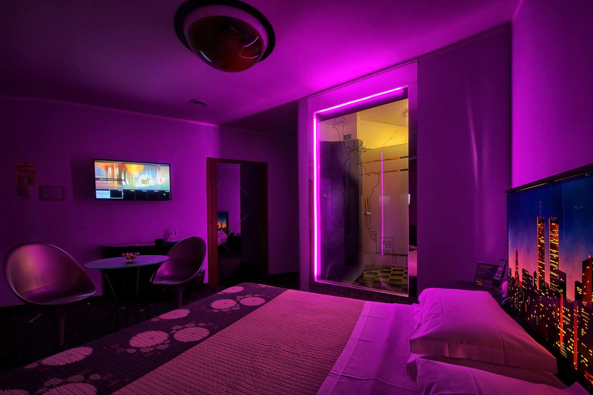 Hotel Motel K Casei Gerola Eksteriør bilde