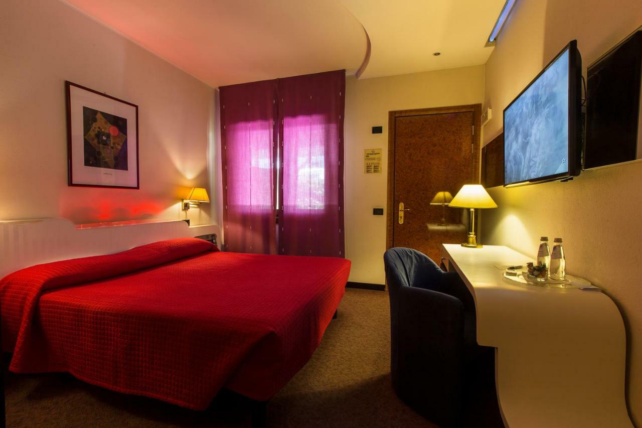Hotel Motel K Casei Gerola Eksteriør bilde